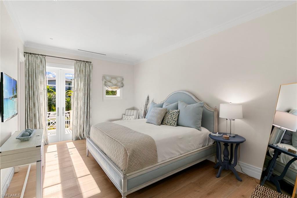 AQUALANE SHORES - Residential