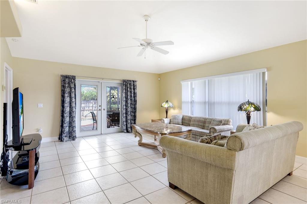 NAPLES PARK - Residential