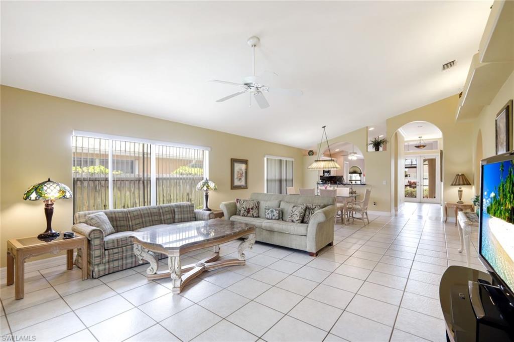 NAPLES PARK - Residential