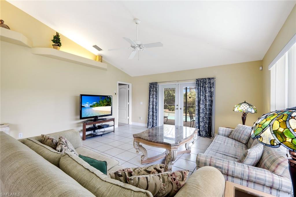 NAPLES PARK - Residential