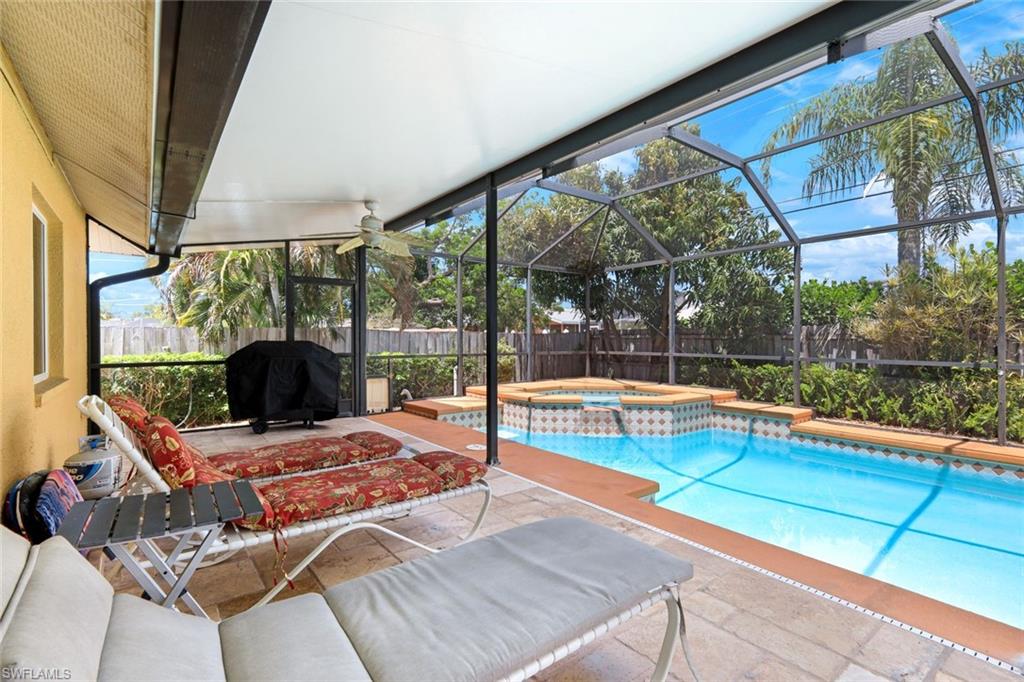 NAPLES PARK - Residential