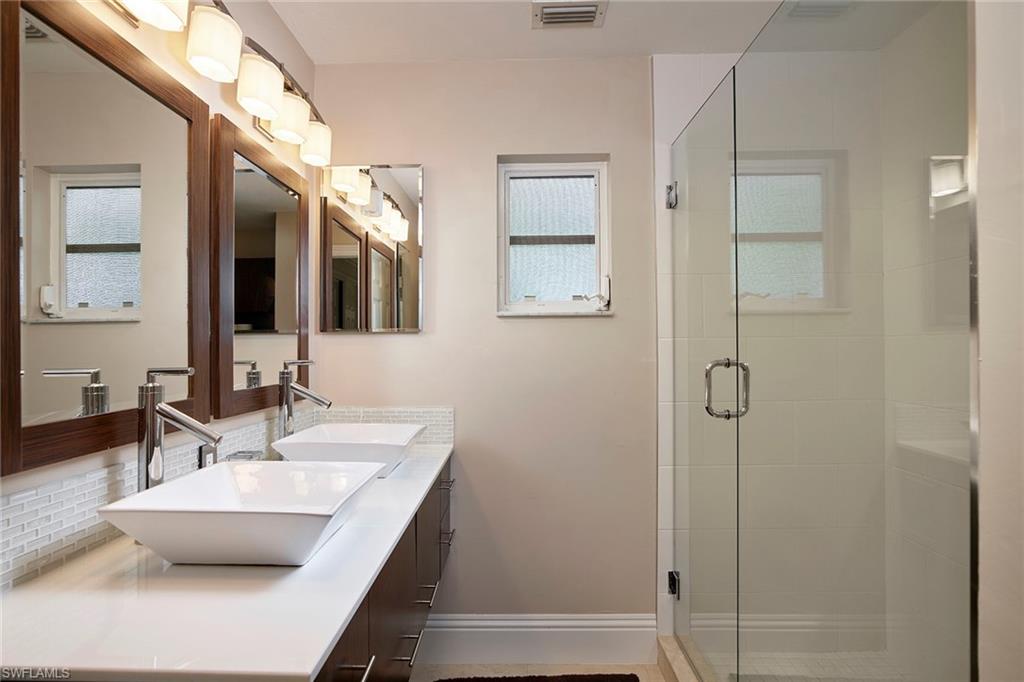 MOORINGS - Residential