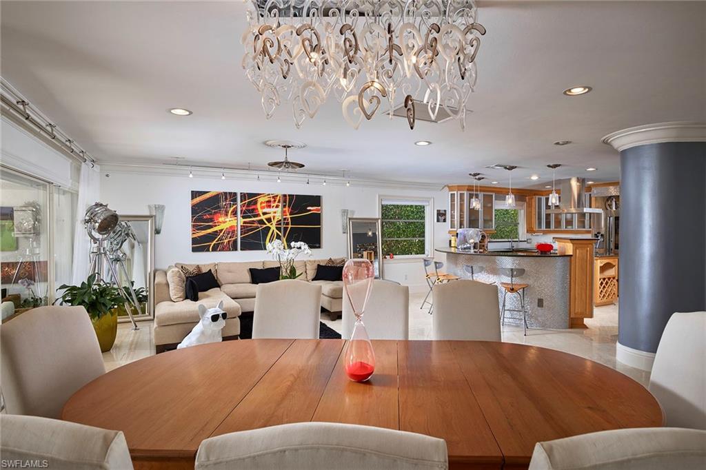 MOORINGS - Residential