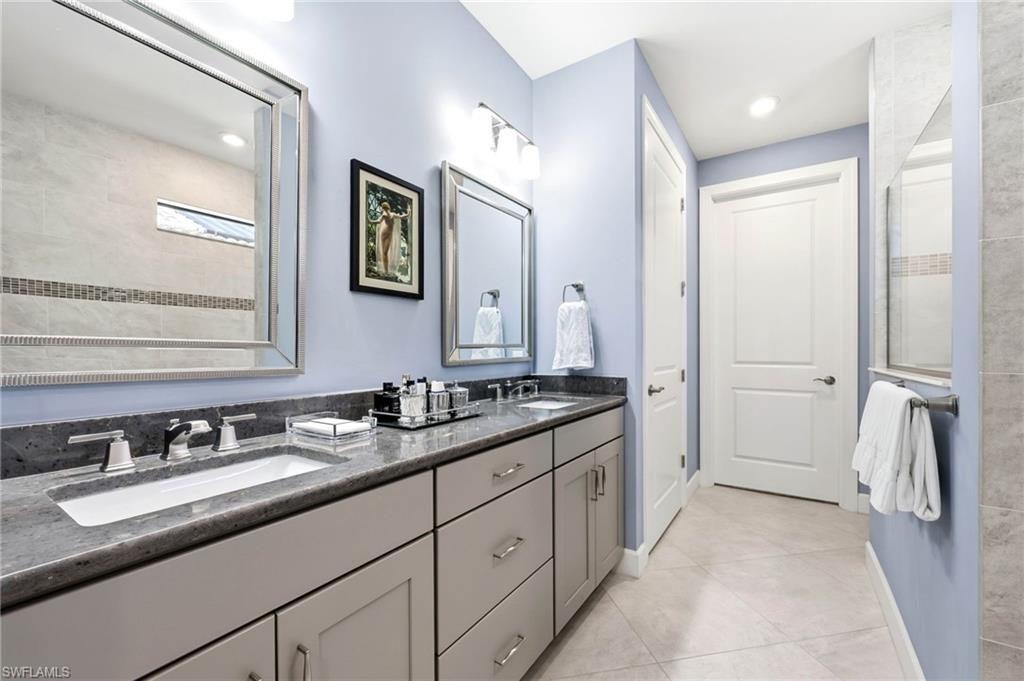 WINDING CYPRESS - Residential