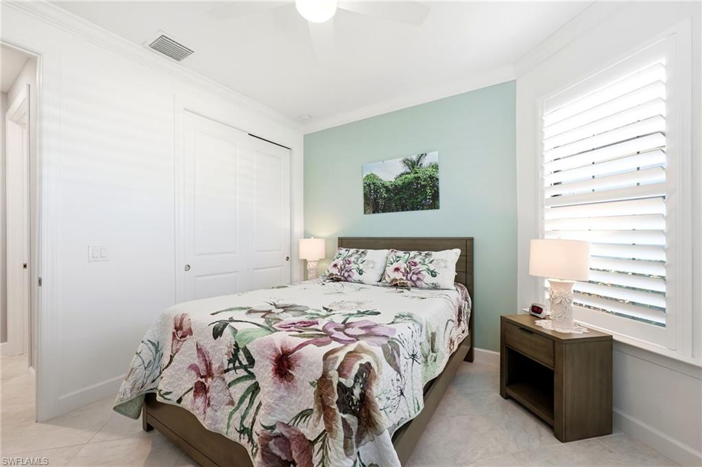 WINDING CYPRESS - Residential