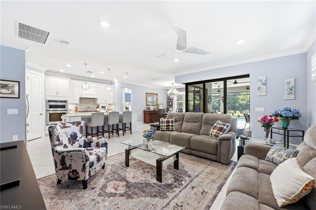 WINDING CYPRESS - Residential