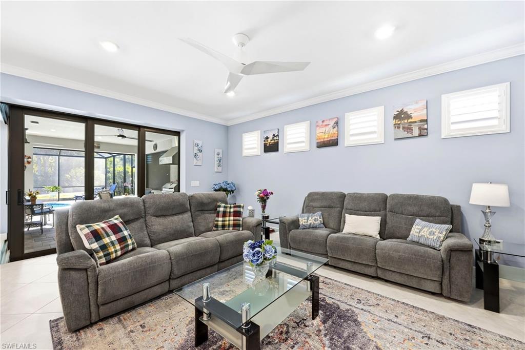 WINDING CYPRESS - Residential