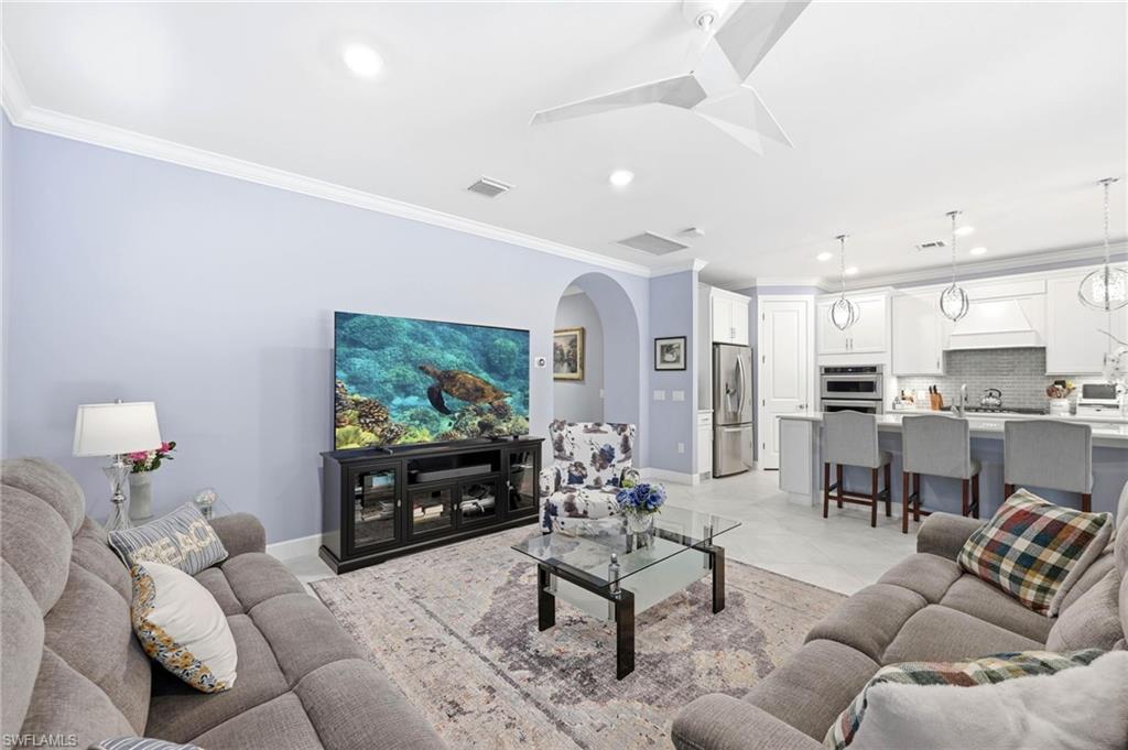 WINDING CYPRESS - Residential