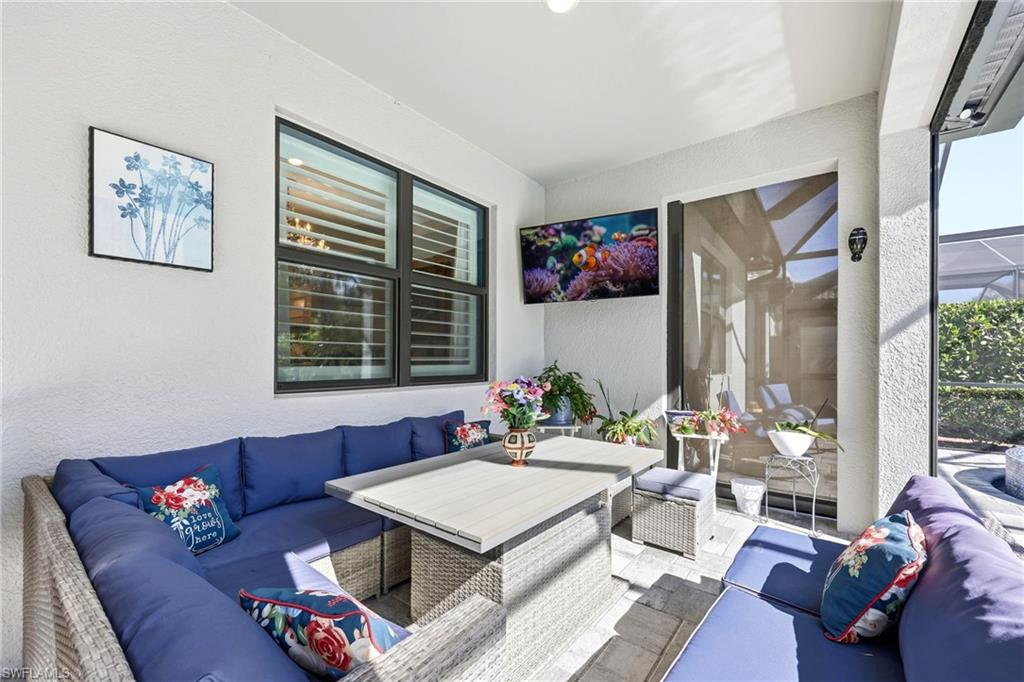 WINDING CYPRESS - Residential