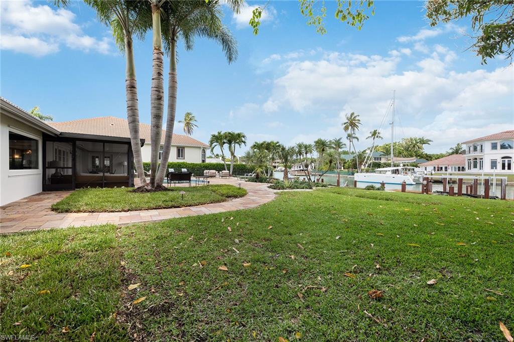 MOORINGS - Residential