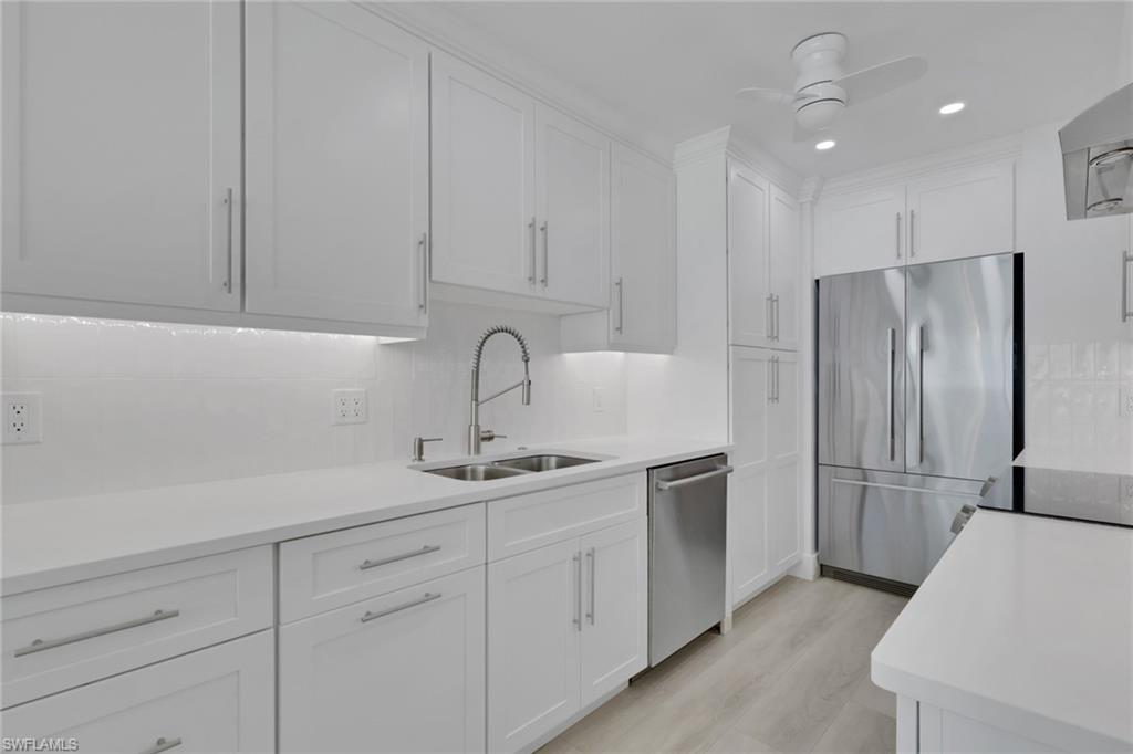 PORT AU VILLA - Residential