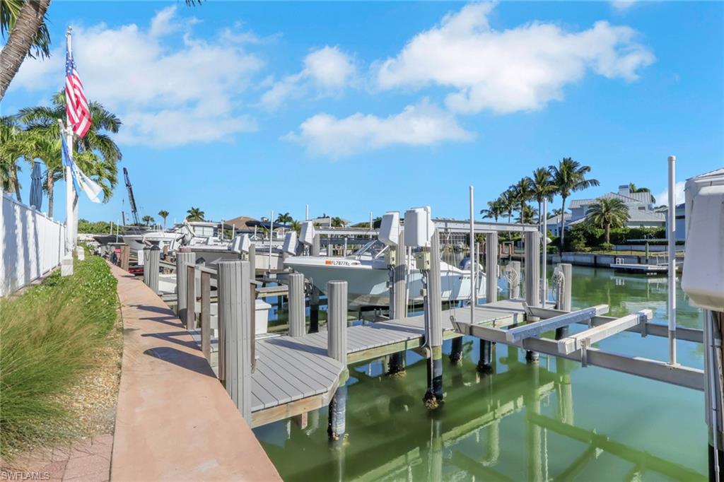 PORT AU VILLA - Residential