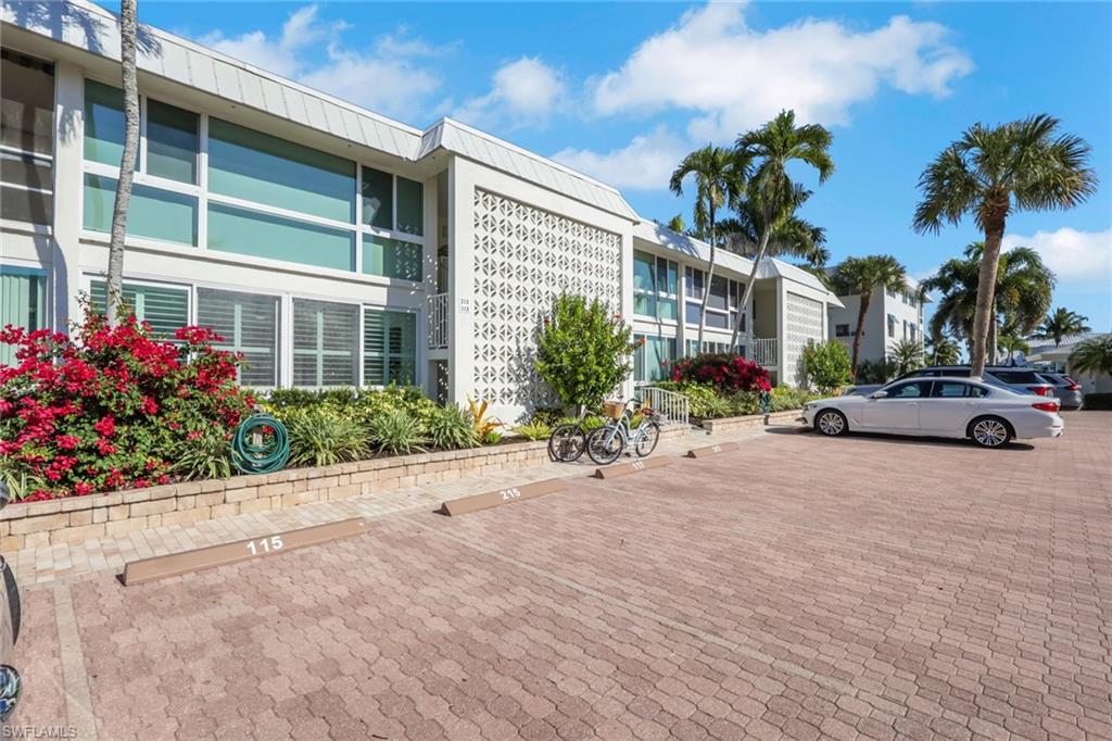 PORT AU VILLA - Residential