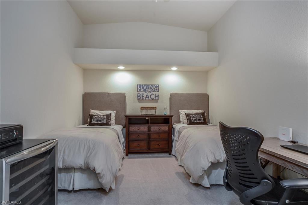 HERITAGE BAY - Residential