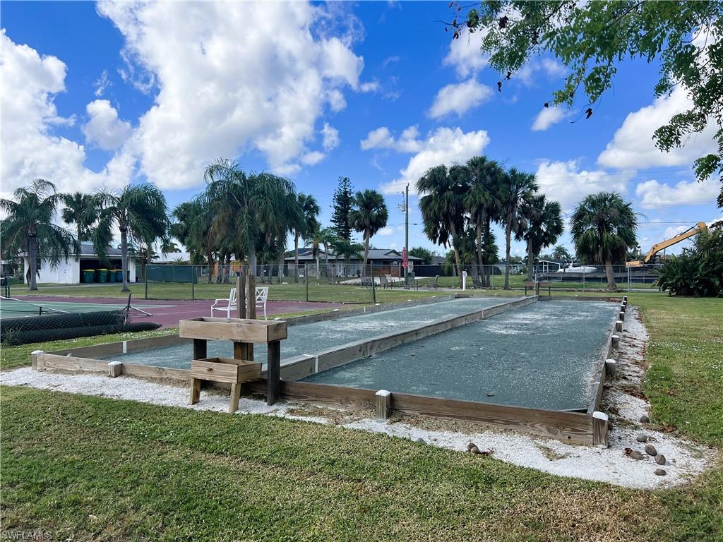 EDGEWATER VILLAGE - Residential