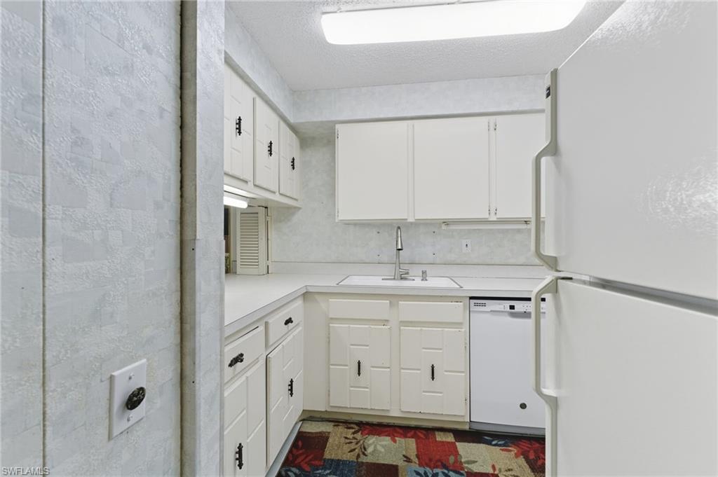 EDGEWATER VILLAGE - Residential