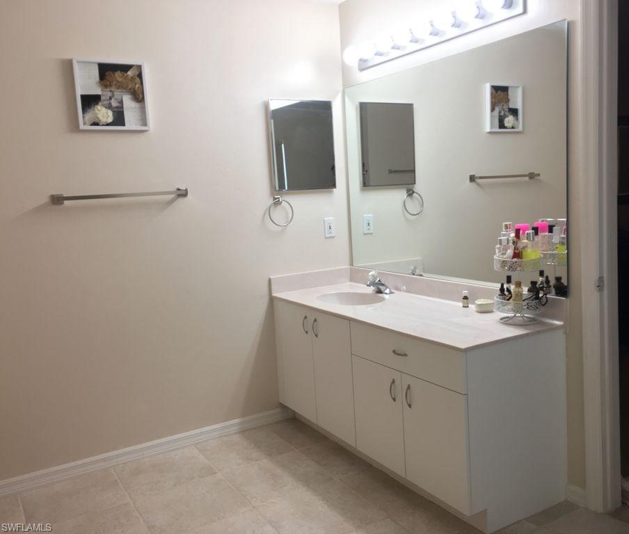 MEADOWS - Residential