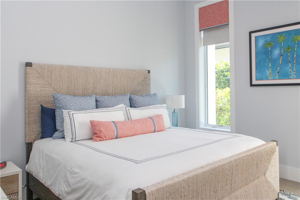 MOORINGS - Residential Lease