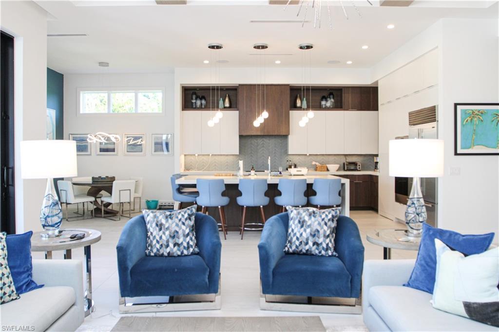 MOORINGS - Residential Lease