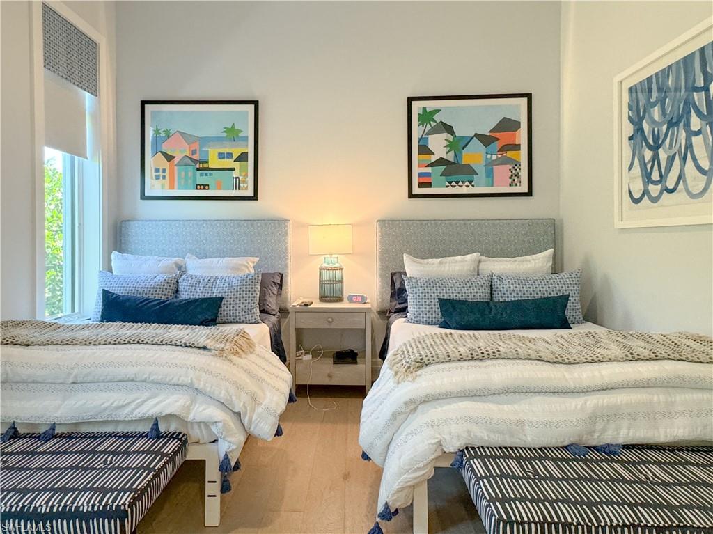 MOORINGS - Residential Lease