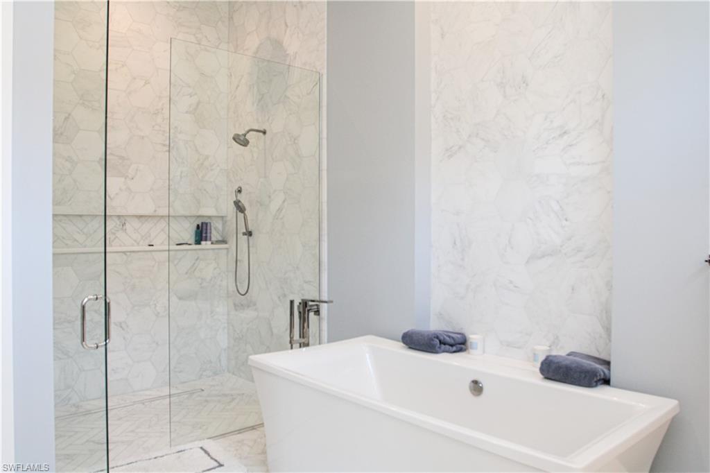 MOORINGS - Residential Lease