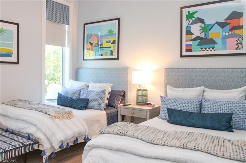 MOORINGS - Residential Lease