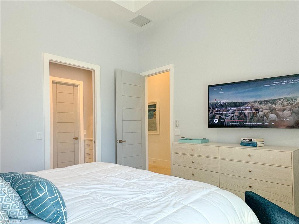 MOORINGS - Residential Lease