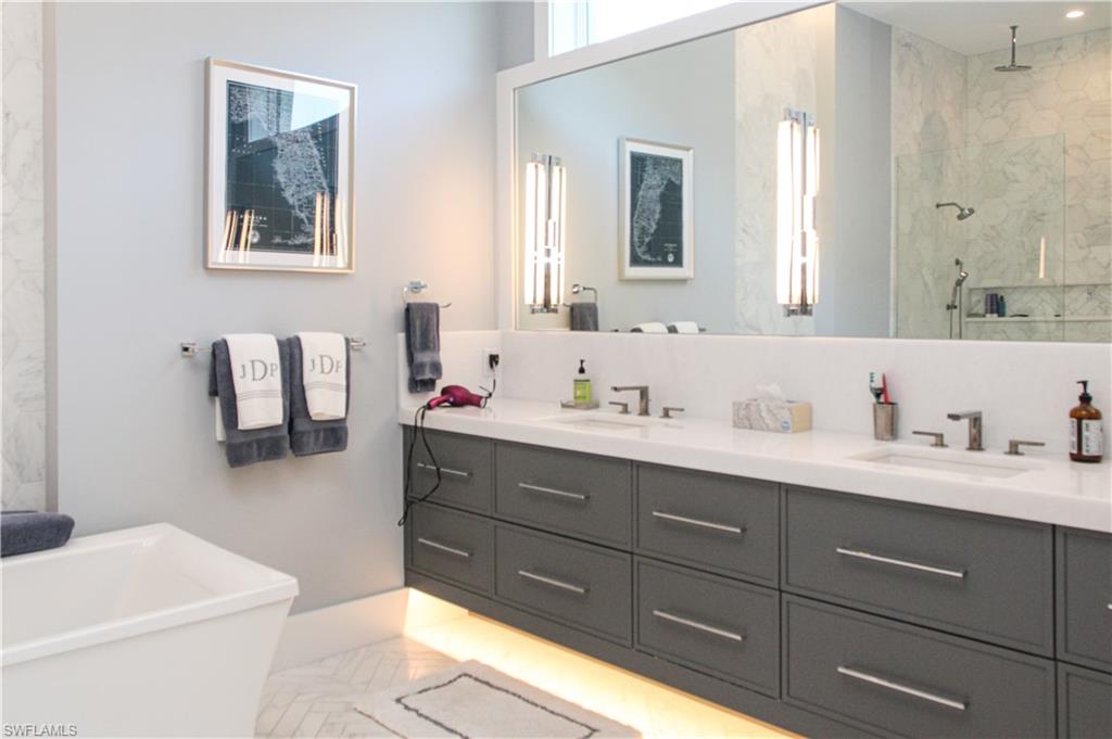 MOORINGS - Residential Lease