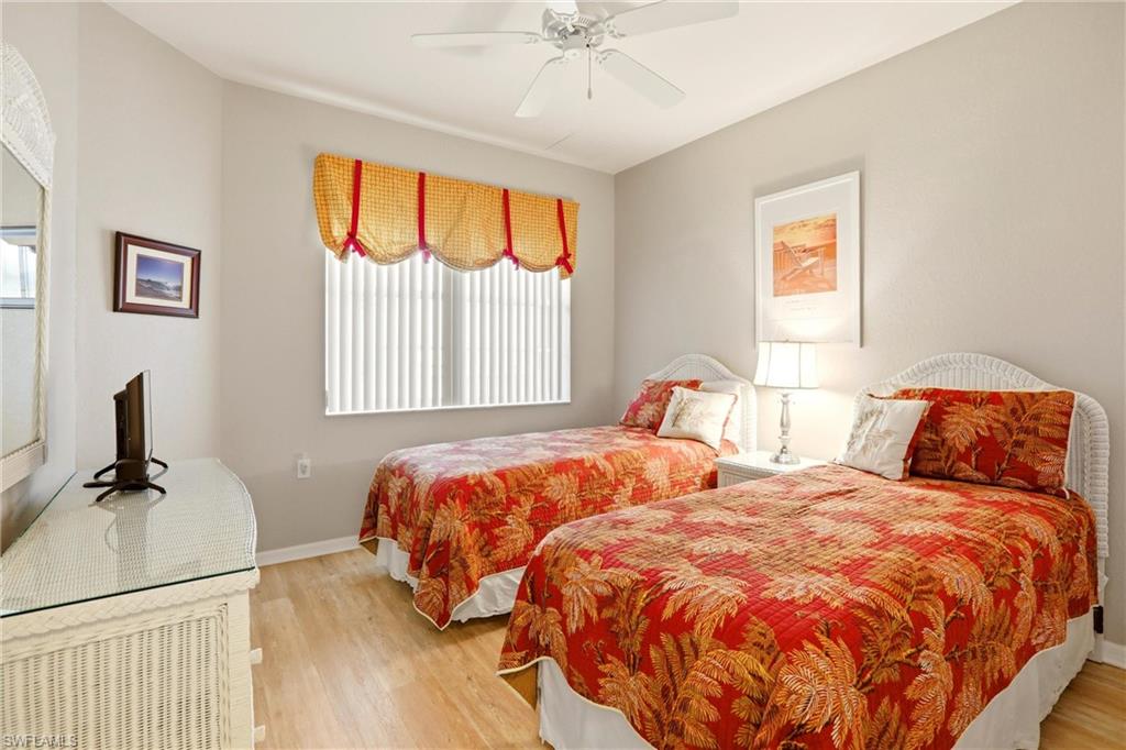 LAKE BARRINGTON - Residential