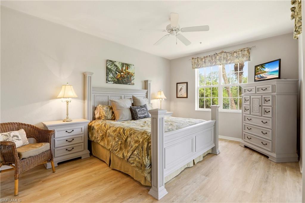 LAKE BARRINGTON - Residential