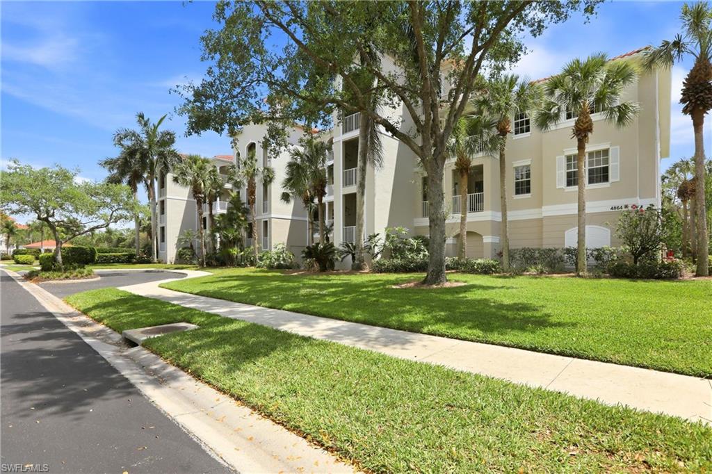 LAKE BARRINGTON - Residential