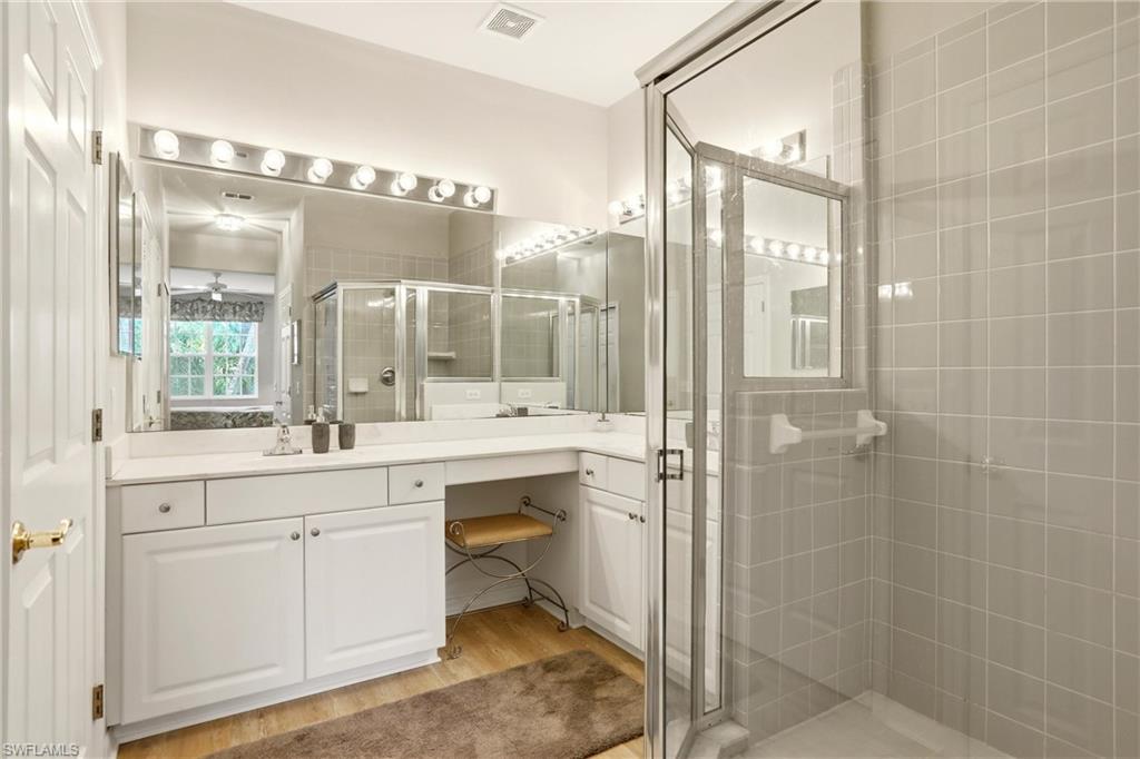 LAKE BARRINGTON - Residential