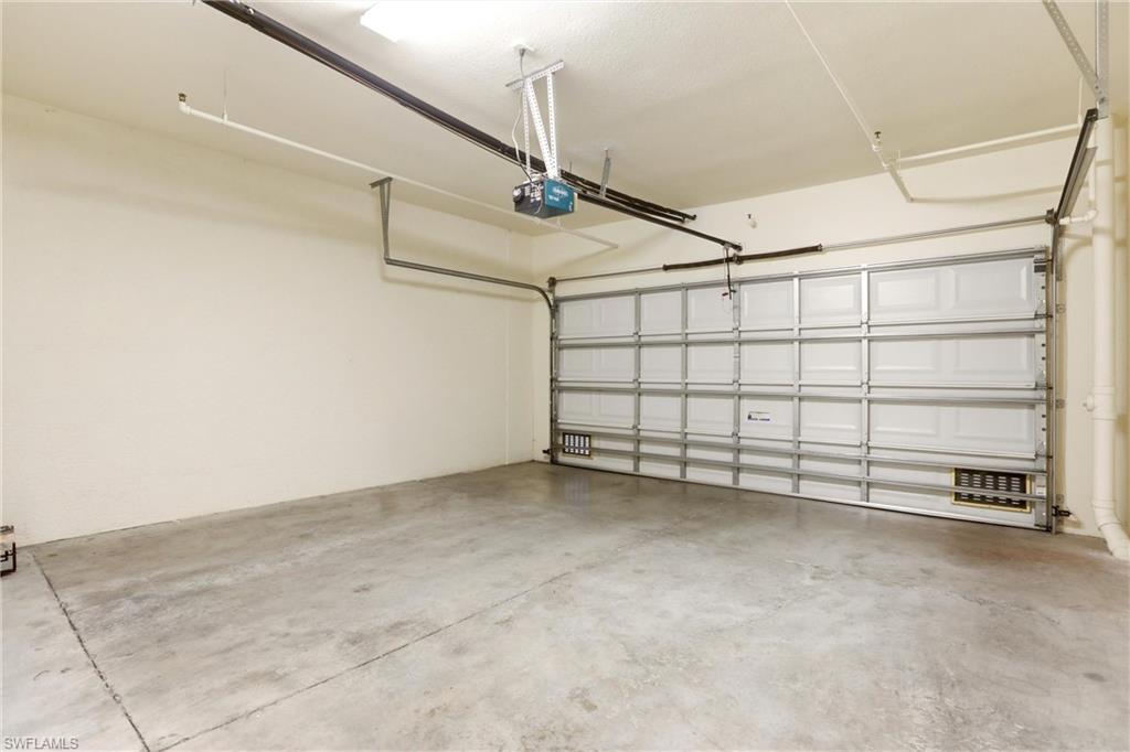 LAKE BARRINGTON - Residential