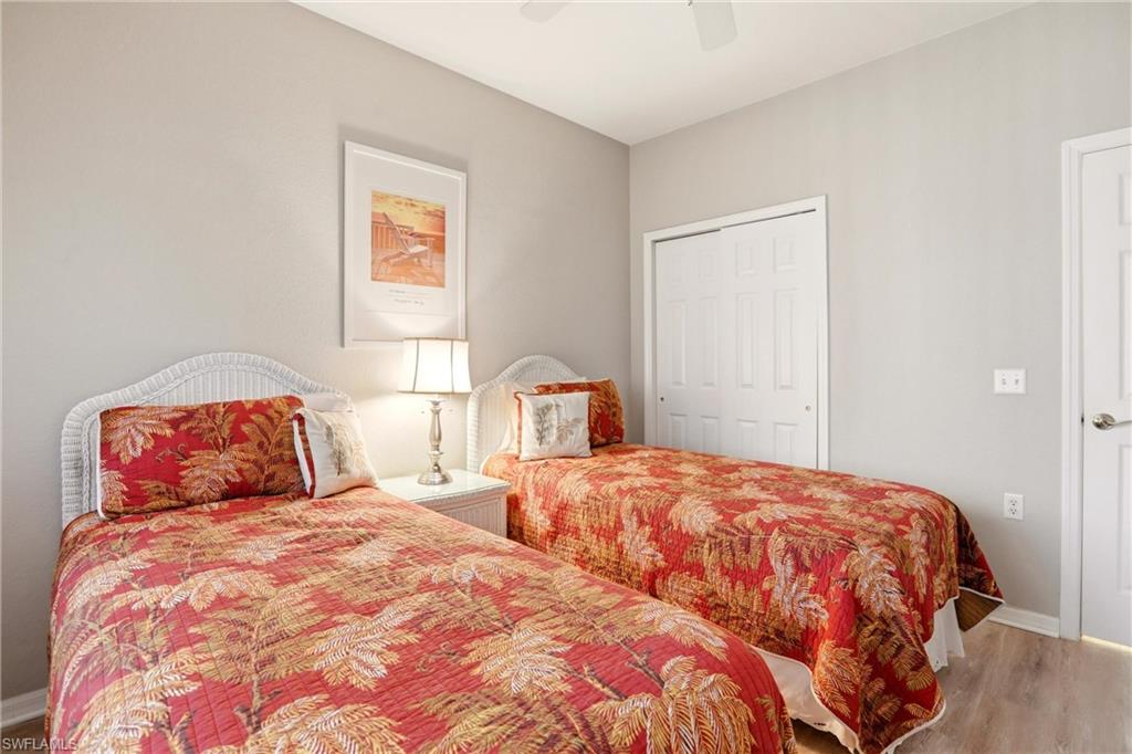 LAKE BARRINGTON - Residential