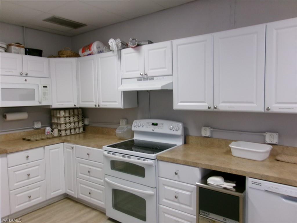 RIVIERA COLONY - Residential