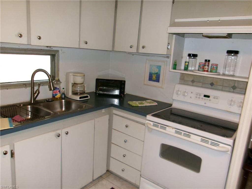 RIVIERA COLONY - Residential