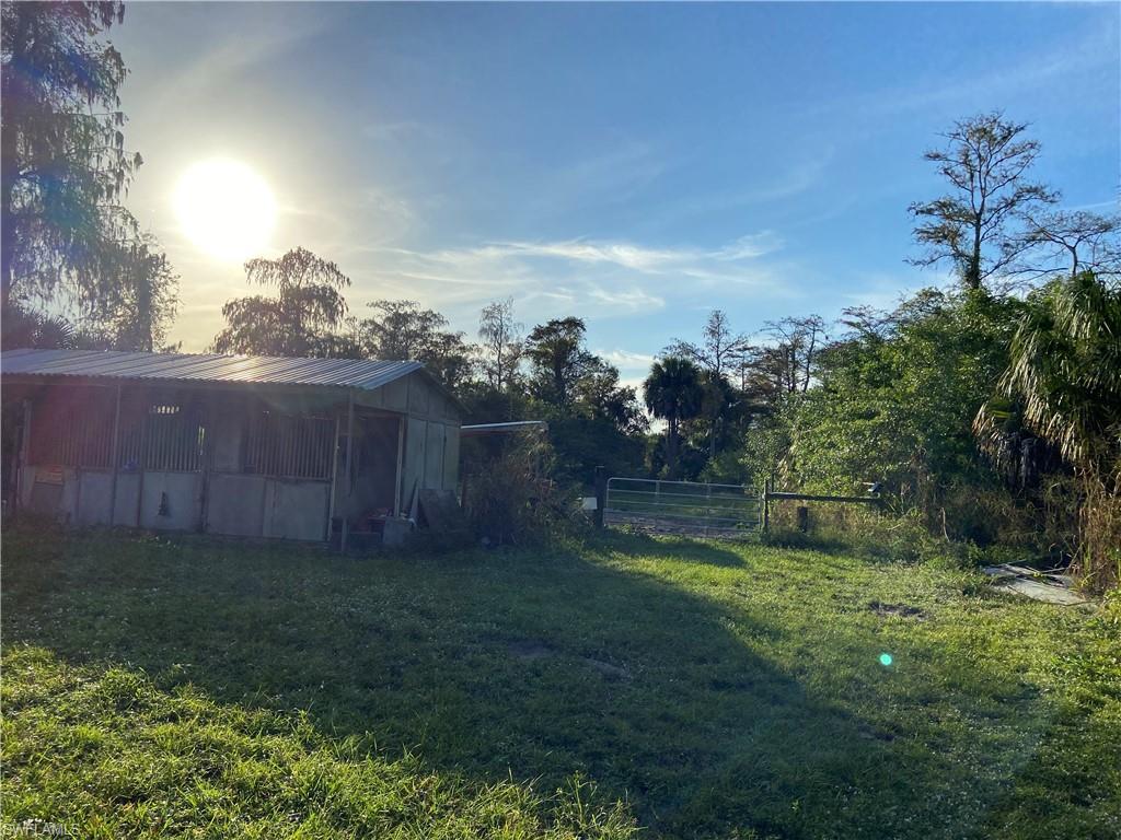 GOLDEN GATE ESTATES - Residential