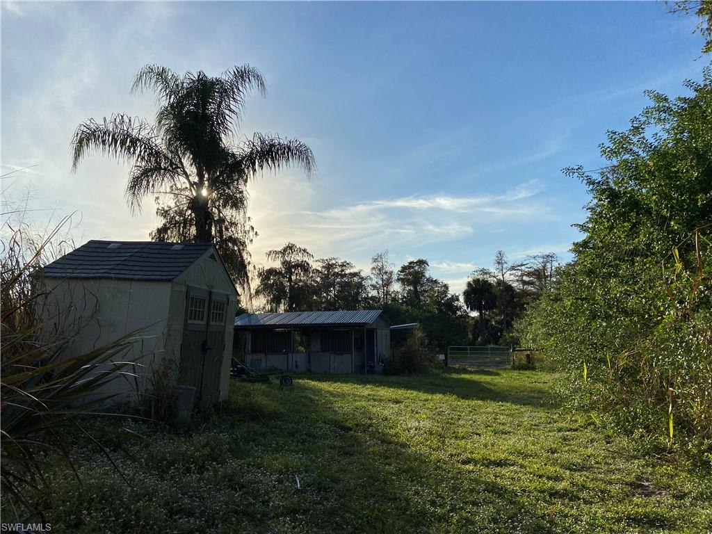 GOLDEN GATE ESTATES - Residential