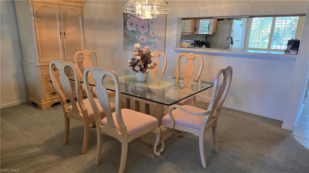 ANDOVER SQUARE - Residential