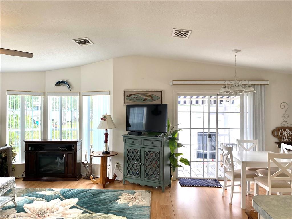 RIVERWOODS PLANTATION - Residential