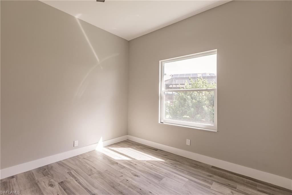 PINE GLEN - Residential