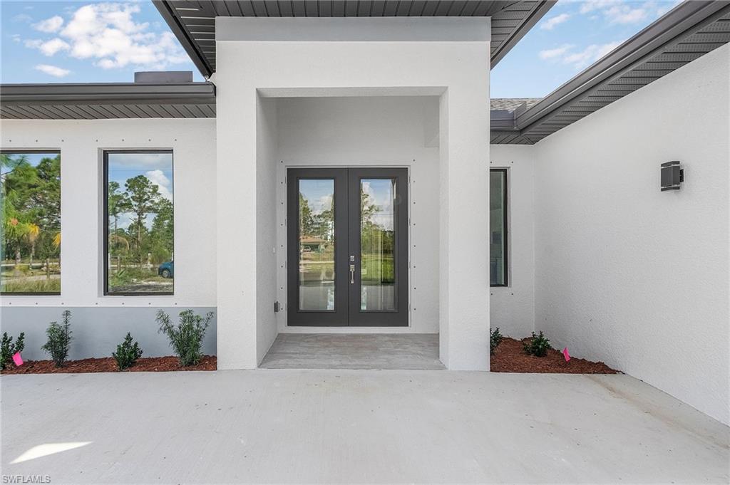 GOLDEN GATE ESTATES - Residential