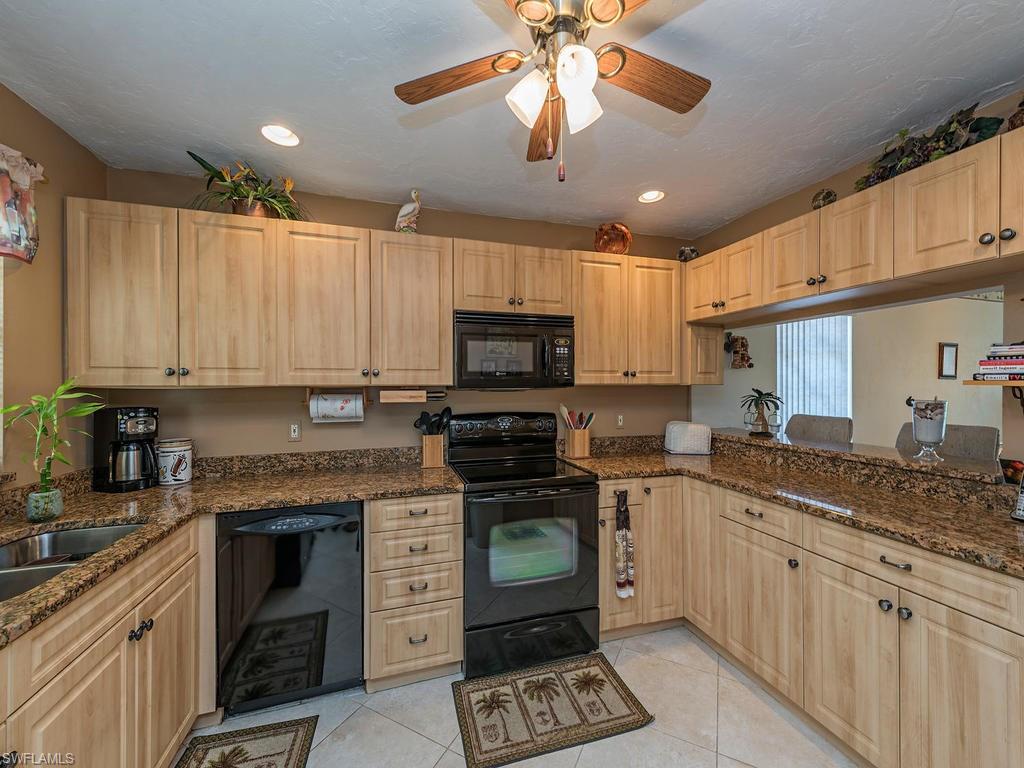 FOUNTAINS IV - Residential