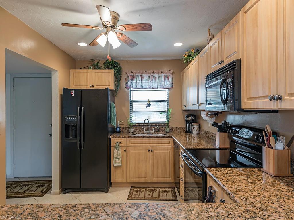 FOUNTAINS IV - Residential