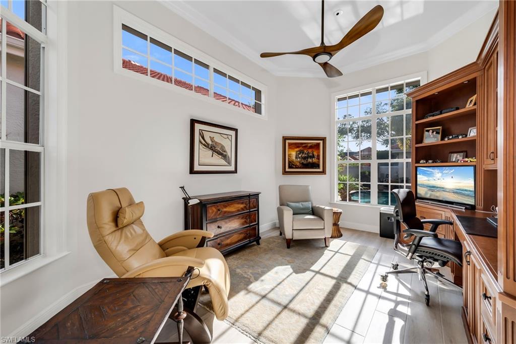 MIRA LAGO - Residential