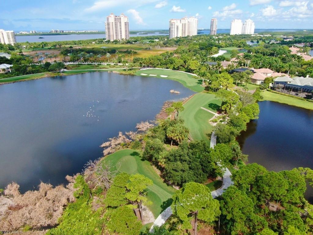 MIRA LAGO - Residential