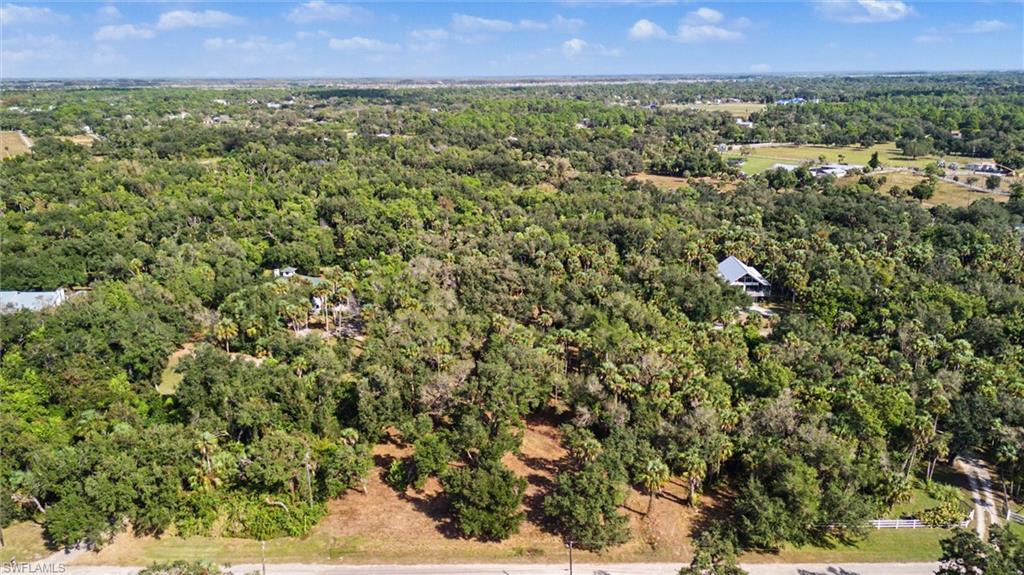 MACKABOY FARMS - Land