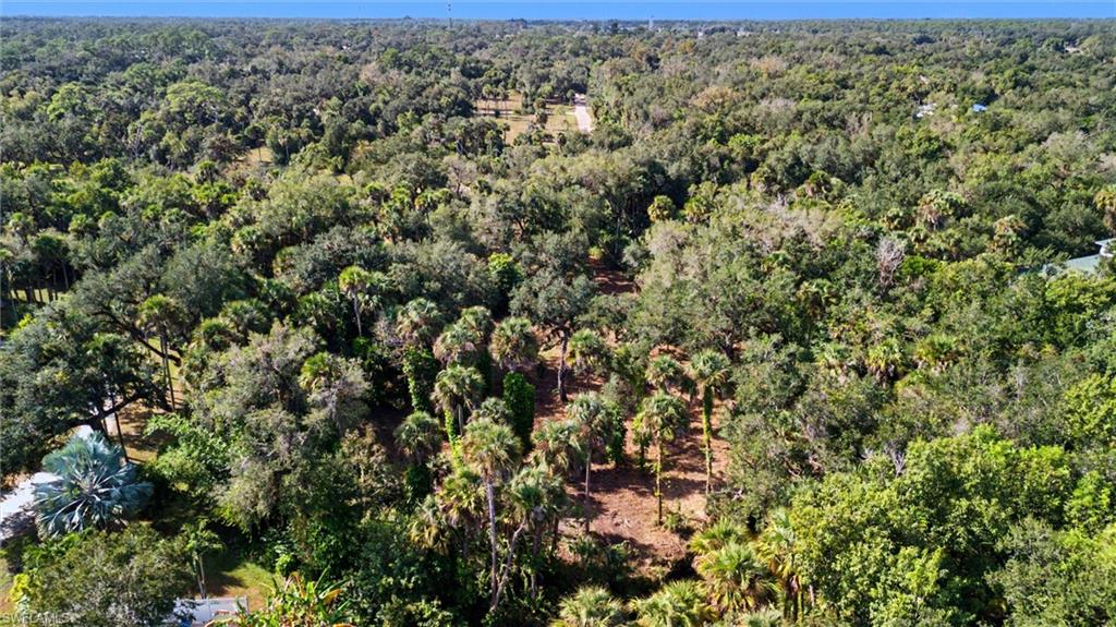 MACKABOY FARMS - Land