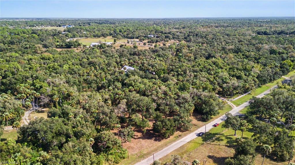 MACKABOY FARMS - Land