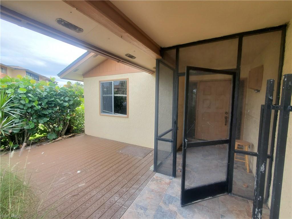 ROYAL WOODS - Residential